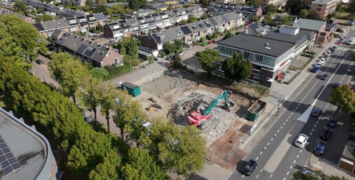 Sloop oude Rabobank gebouw Maassluis